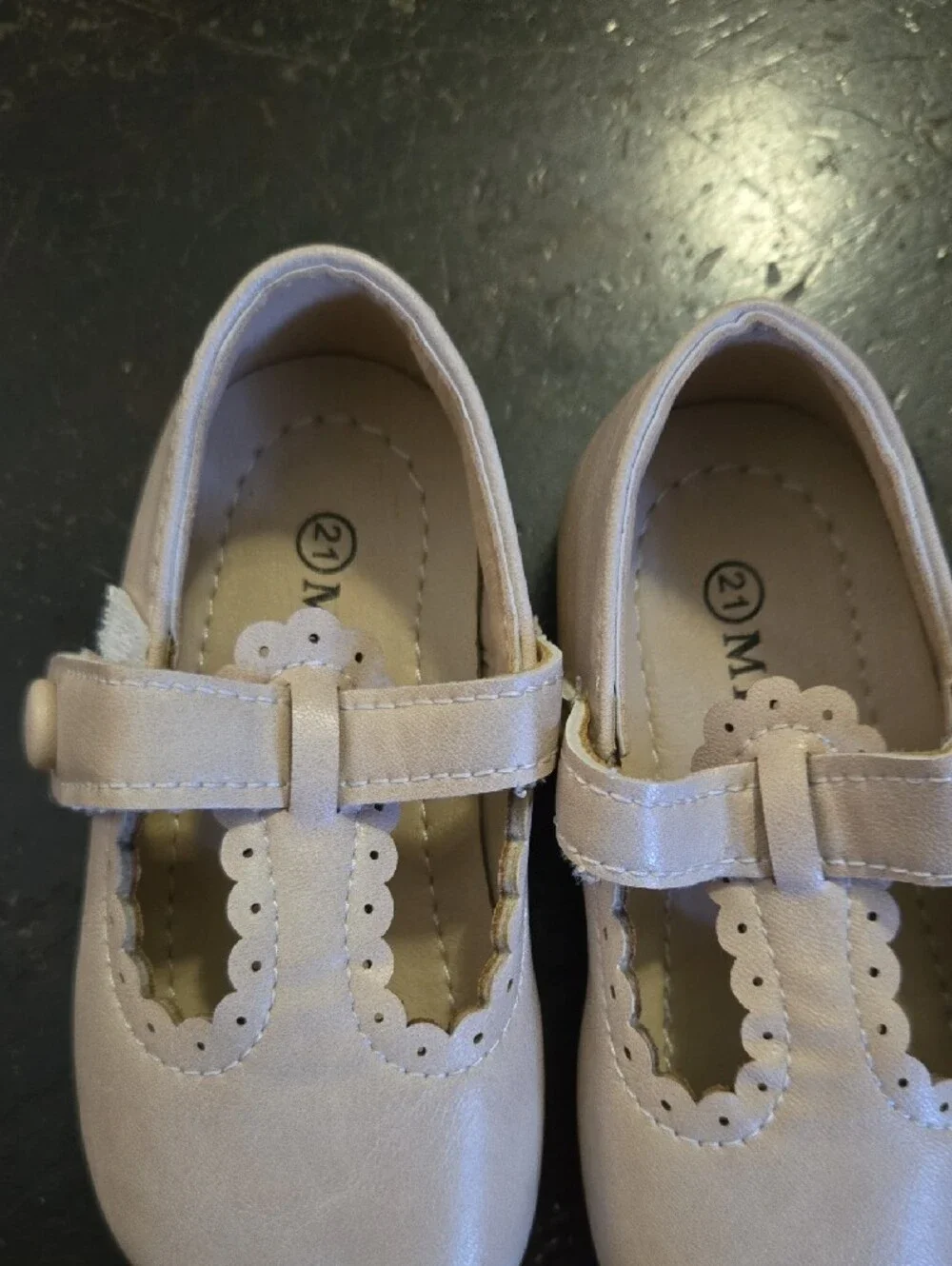 N/A classic pale